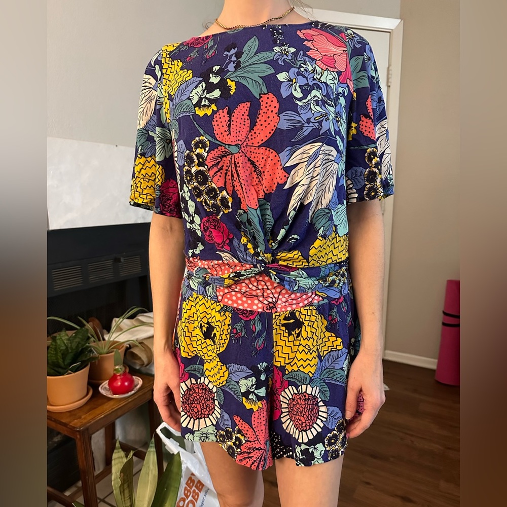RARE Anthro bromeliad floral flower PJ set. NWOT
